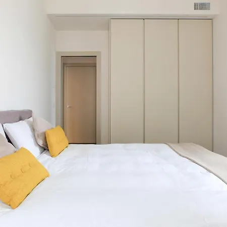 Apartment Plum Guide - Helikos Giallo Milan